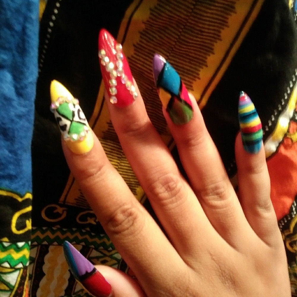 False Nails - Picture 3 of 3